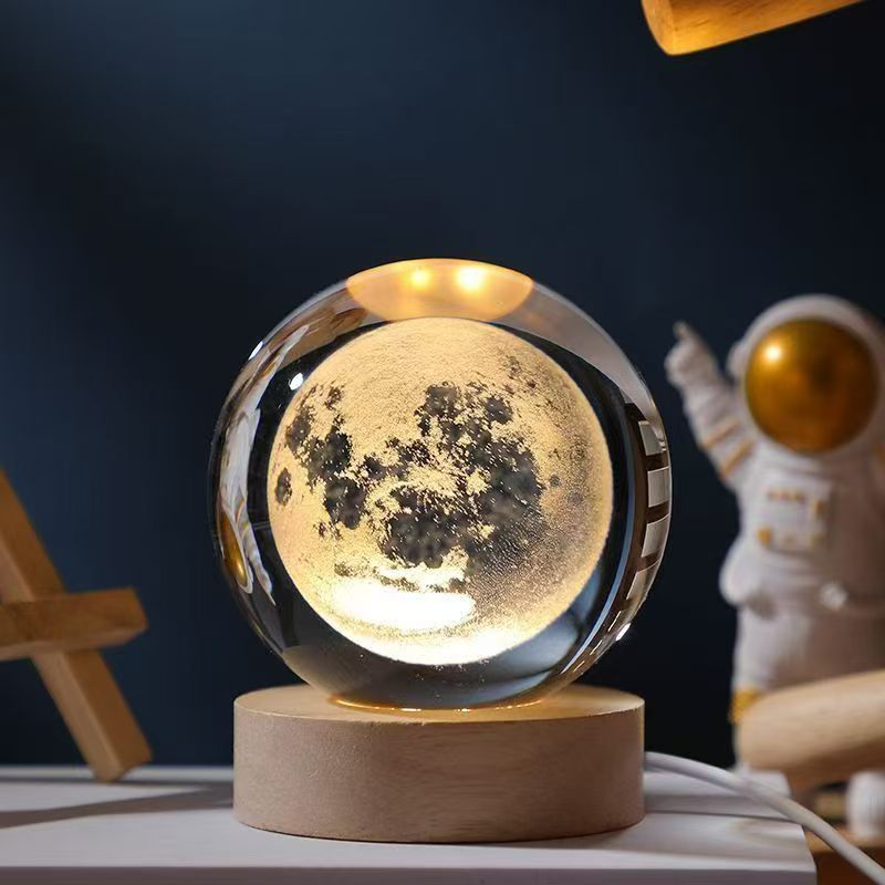 月球水晶球小夜灯